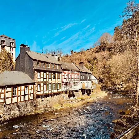 Historisches Fachwerk Haus Am Fluss Guest house