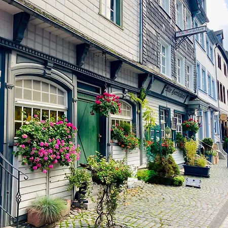 Historisches Fachwerk Haus Am Fluss Konukevi 3*
