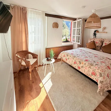 Guest house Historisches Fachwerk Haus Am Fluss