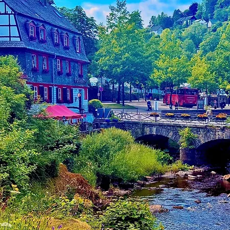 Historisches Fachwerk Haus Am Fluss Vendégház