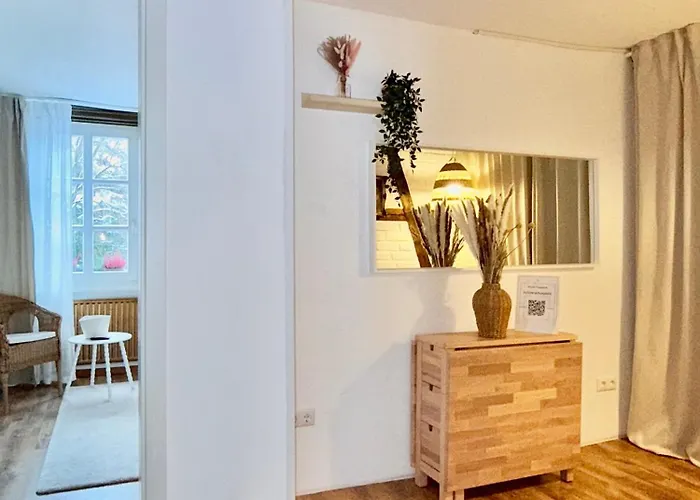 Historisches Fachwerk Haus Am Fluss Pensionat 3*